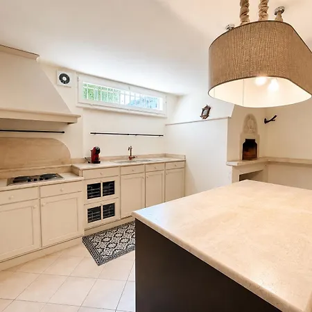 Villa Pietrasanta Sea Near Dei Marmi With Private Pool&park