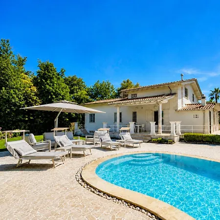 Villa Pietrasanta Sea Near Dei Marmi With Private Pool&park