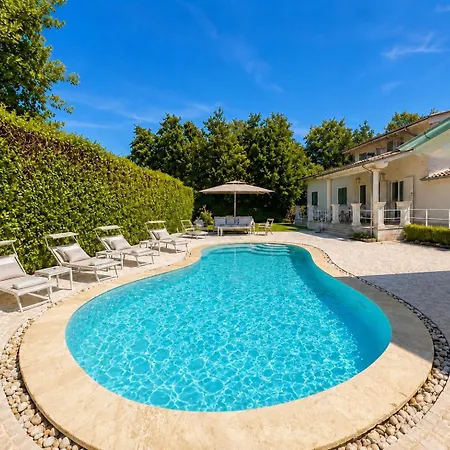 Pietrasanta Sea Near Dei Marmi With Private Pool&park Villa Marina di Pietrasanta